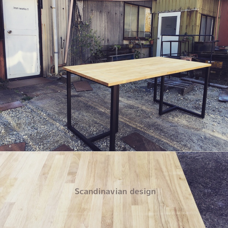 ダイニングデーブル納品