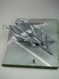 1/144戦闘妖精雪風　メイヴ雪風完成♪F-22ラプターと比較