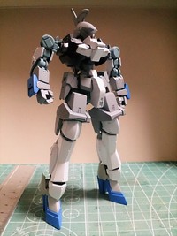 HGグレイズリッター④白き騎士　基本塗装開始　
