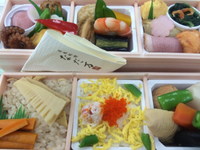 お花見弁当 2016/04/01 12:41:00