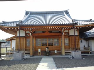 墓掃除。