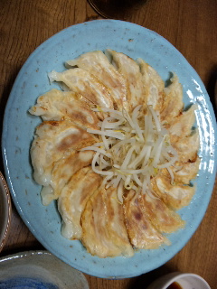 我が家の餃子焼き名人(^○^)