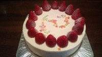 豪華な手作り誕生日ケーキ♪ 2011/01/27 23:18:49