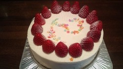 豪華な手作り誕生日ケーキ♪