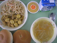鶏肉とうずら卵のカレー煮