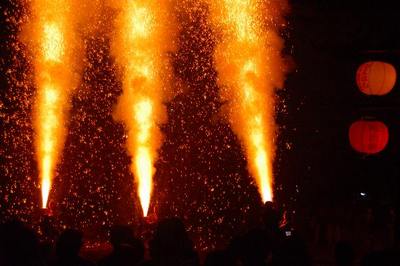 祇園祭り・手筒花火続き