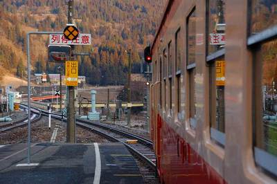 旅っていいなあと思う瞬間・大糸線早朝の平岩駅にてしばしの休憩