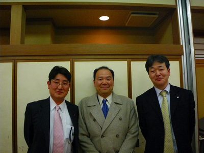 お世話になった保険会社社員の皆さんをお見送りする会