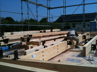 上棟前日の作業風景 2011/07/24 08:47:03