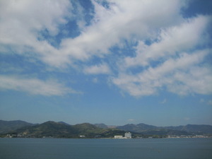 「まぶしい空」と「うなぎ」と「パフェ」と・・・
