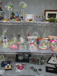 作品展準備中 2010/11/10 16:15:37