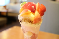 Denny'sデニーズで夕食とフレッシュ桃のザ・サンデー☆