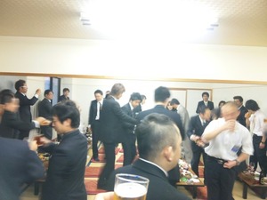 今夜はアカデミー委員会が…