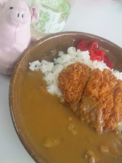 カツカレーと…