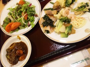 ご飯とマッサージと…
