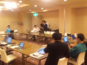 遅くなりましてぇ～