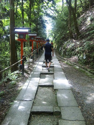 鞍馬寺に…