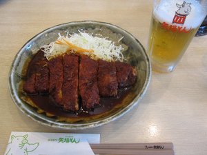 お次は・・・矢場とん！