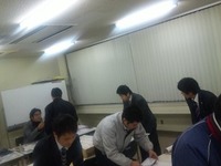 みんなで作業＝協力！！ 2011/02/28 22:03:53