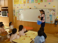はさみの練習 2010/05/20 11:46:45