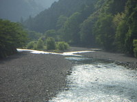 川遊び。