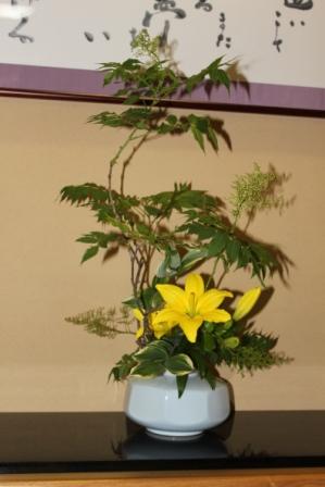 生け花を・・・