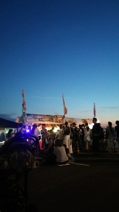 海浜公園の相談所。弁天島花火FESの日、親睦会。