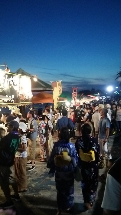 海浜公園の相談所。弁天島花火FESの日、親睦会。
