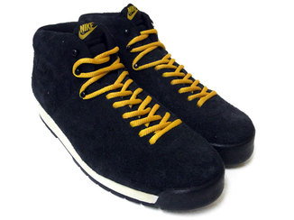 NIKE AIR MAGMA