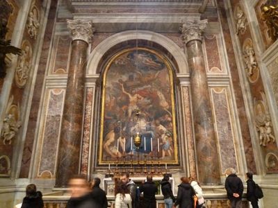 Roma  サンピエトロ寺院へ