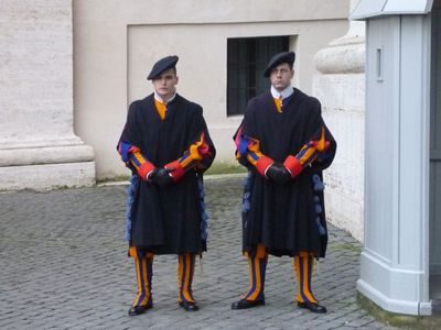 Roma  サンピエトロ寺院へ