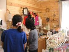 『ミニ雑貨展』１日目ご報告します。