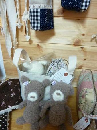 ３名の作家さん達の作品です。