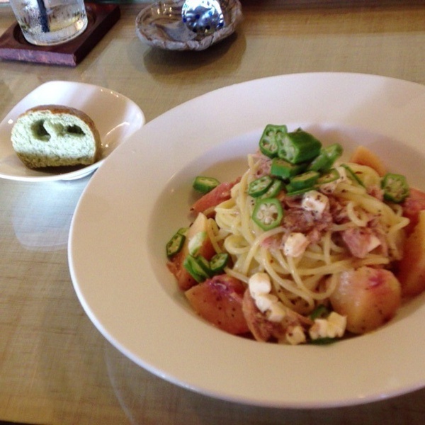 カフェ    ｍｏｉｍｏｉ　さんで ランチ ☆