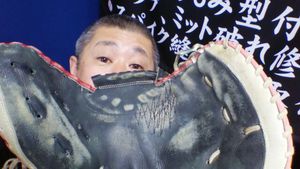 ミットの修理