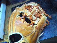 野球グローブ修理(ウェブ破れ)326 2013/11/22 22:19:00