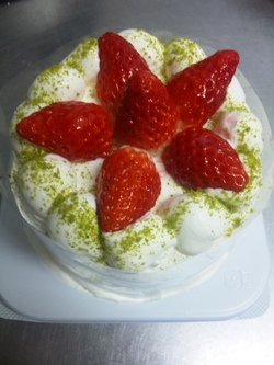 イチゴのケーキ